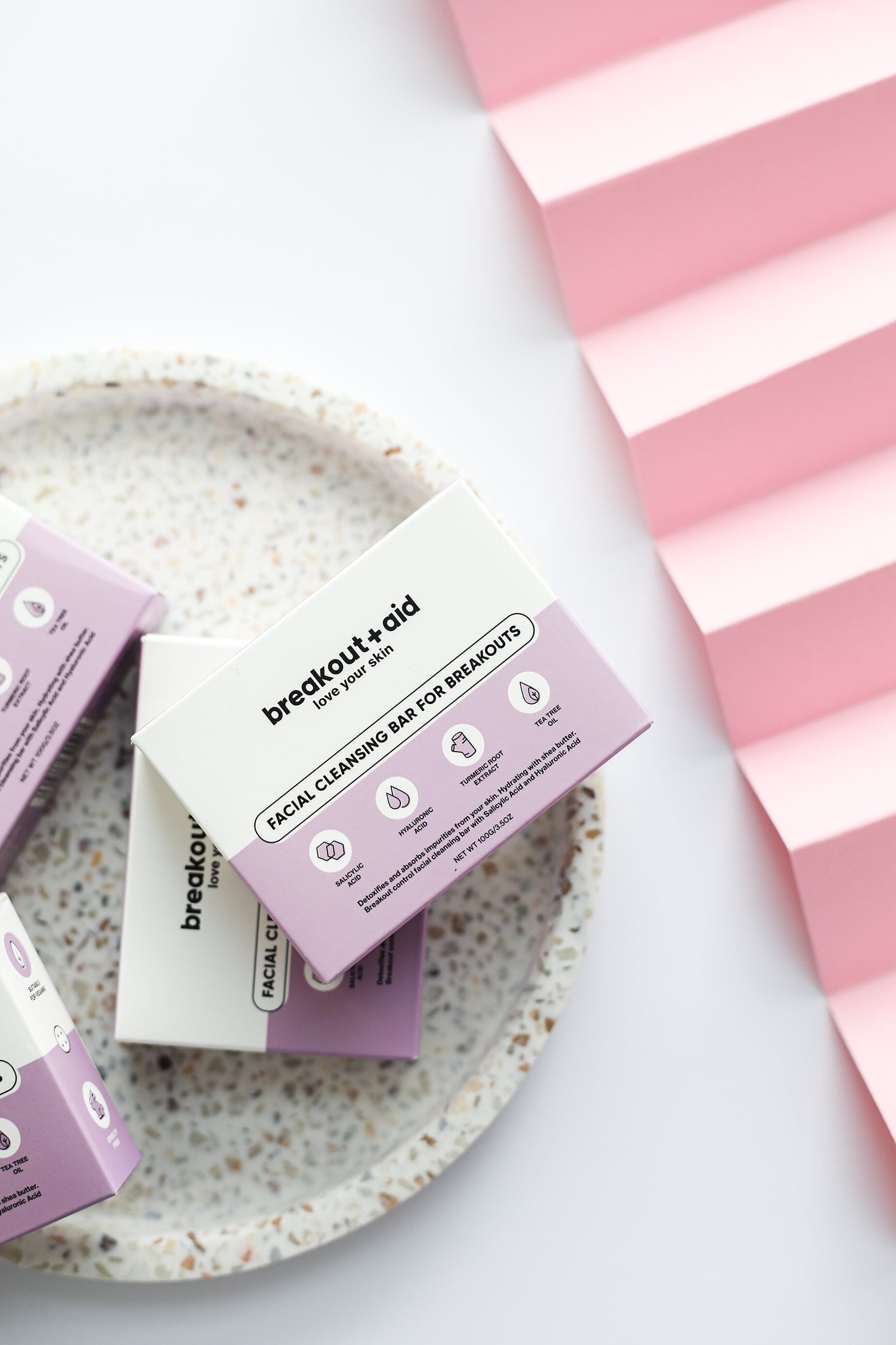 Facial cleansing bar for breakouts breakoutaid 